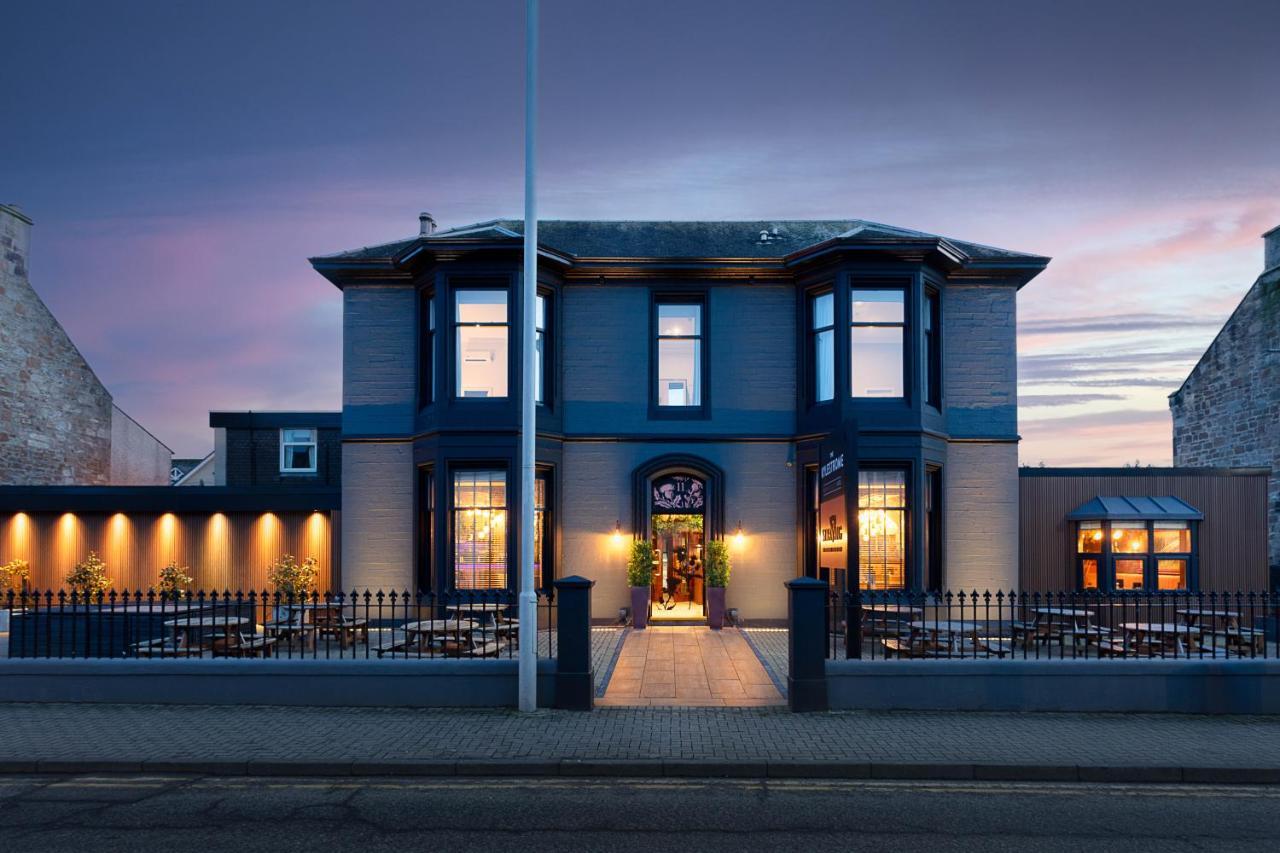 The Kylestrome Hotel Еър Екстериор снимка